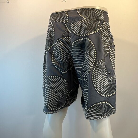 Patagonia Men's M's Paddler Platinum Palm Fronds Board Shorts - Size 33 - Picture 4 of 6